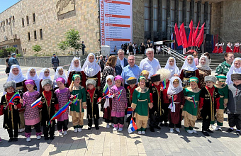 Юрий Левицкий посетил мероприятия, посвященные Международному дню защиты детей