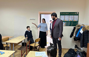Депутат НС РД Хабибулла Магомедов посетил Избербашскую школу-интернат для детей с ОВЗ