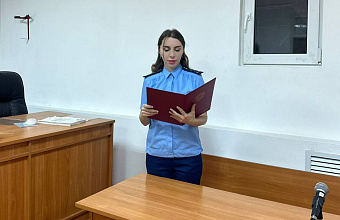 Суд вынес приговор по делу о падении наледи на женщину с ребенком в Махачкале