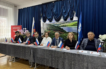 Депутат Госдумы РФ Нурбаганд Нурбагандов посетил обновленную школу в поселке Сулак