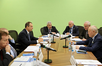 Комиссия Совета законодателей при ФС РФ поддержала представленную Зауром Аскендеровым законодательную инициативу