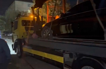 Приставы арестовали автомобиль жителя Дагестана за долги перед налоговой