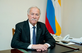 Председатель Думы Ставропольского края поздравил дагестанский парламент с юбилеем