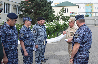 Замкомандующего Северо-Кавказским округом Росгвардии проинспектировал подразделения объединения в Дагестане