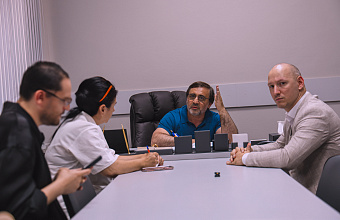 Депутат НС РД Гасан Османов провел прием граждан в Каспийске