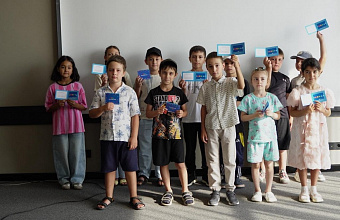 Депутат Имран Аваев поддержал детей участников СВО к началу учебного года