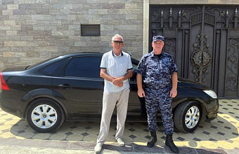 Росгвардеец в Буйнакске предотвратил возгорание автомобиля