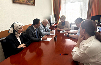 Депутаты обсудили патриотическое воспитание молодежи в свете последних событий в Махачкале