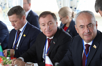 Председатель парламента Дагестана принял участие в обсуждении новых инициатив ЮРПА в Волгограде