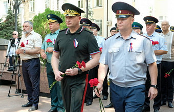 Росгвардейцы Дагестана почтили память погибших боевых товарищей