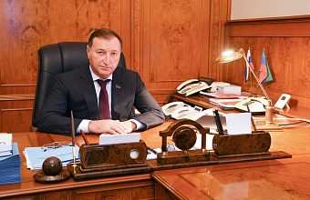 Заур Аскендеров поздравил работников здравоохранения с профессиональным праздником