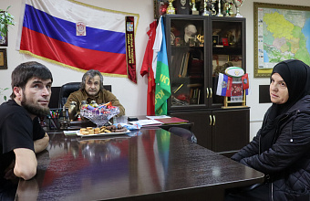 Парламентарий Гаджи Биярсланов присоединился к традиционной декаде приема граждан «Единой России»