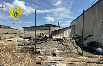 Трое человек пострадали при взрыве газа на автомойке в Хасавюрте