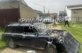 Два подростка из Дагестана угнали чужой автомобиль и разбили его