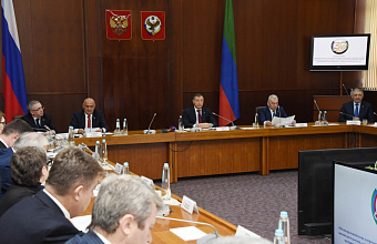 На конференции, посвященной 30-летию Народного Собрания, обсудили роль межпарламентского сотрудничества в развитии регионов