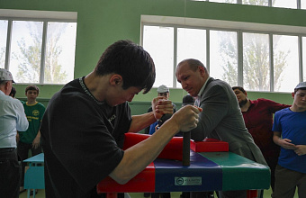 Гасан Османов открыл физкультурно-спортивный фестиваль для детей с ограниченными возможностями здоровья