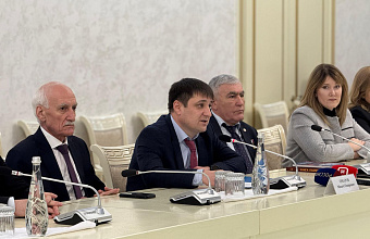 Участник СВО Закарья Алиев награжден​ медалью «За проявленное мужество»​