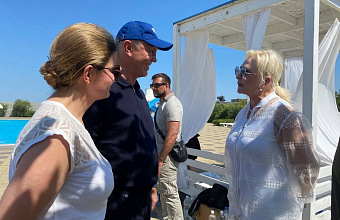 Елена Павлюченко приняла участие в запуске проекта «Каникулы с “Единой Россией”» в Херсонской области