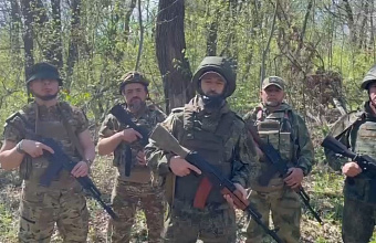 Батальон «Каспий» поздравил депутатов НС РД и Заура Аскендерова с 30- летним юбилеем парламента