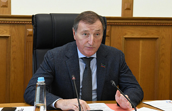 Заур Аскендеров провел заседание Президиума Народного Собрания Республики Дагестан