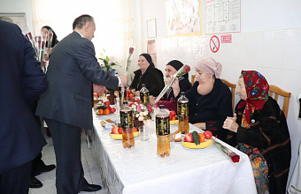 Мероприятие к Международному женскому дню прошло в кизилюртовском доме-интернате «Ветеран»