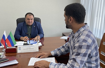 Сайгидпаша Умаханов рассмотрел ряд обращений дагестанцев в приемной «Единой России»