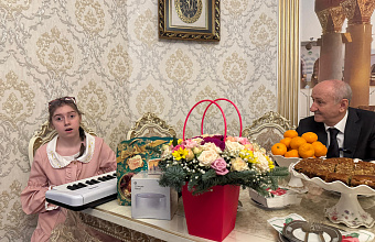 Госсекретарь Дагестана Магомед-Султан Магомедов присоединился к акции «Ёлка желаний»