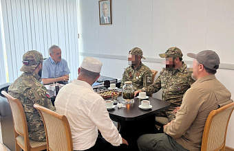 Нурбаганд Нурбагандов встретился с бойцами батальона «Каспий», вернувшимися из зоны СВО