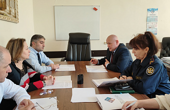 В Минтруде РД прошла встреча с начальником отдела ФСИН по Ингушетии Сергеем Меньшовым