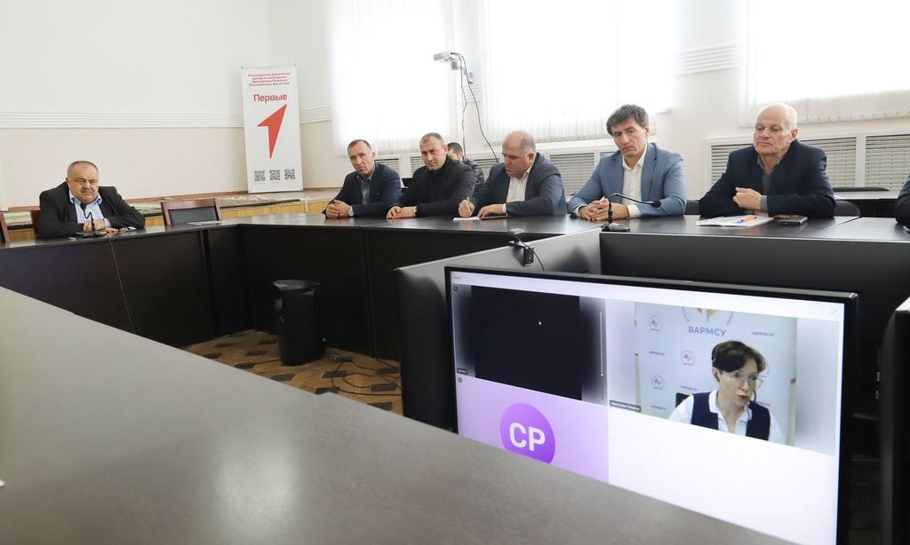 Главы сельских поселений Табасаранского района приняли участие в ВКС с ВАРМСУ
