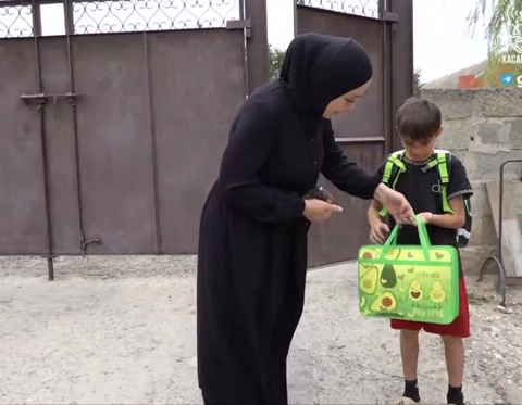 В Хасавюрте продолжается акция «Собери ребенка в школу»