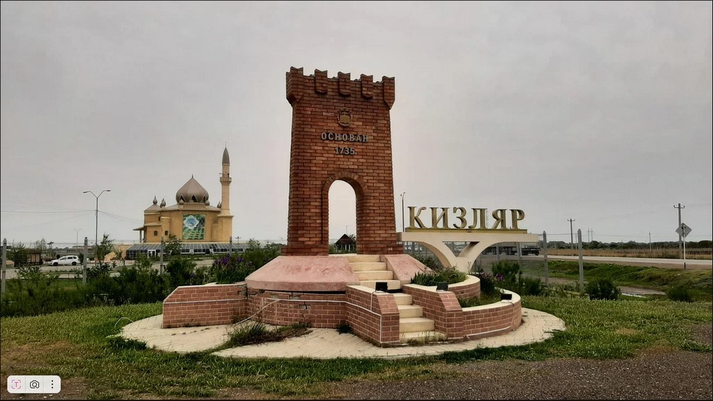 В Кизляре ОГЭ по четырем предметам сдают 280 девятиклассников