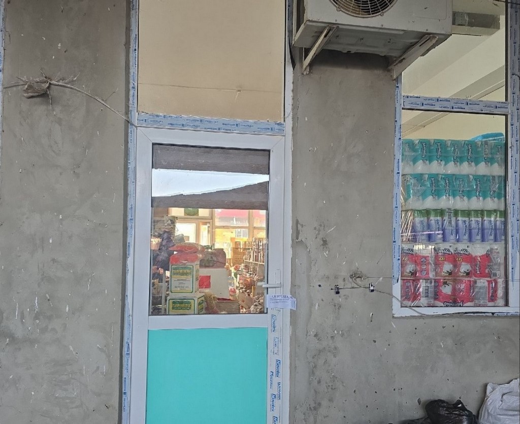 Приставы приостановили деятельность нескольких магазинов в Дагестане