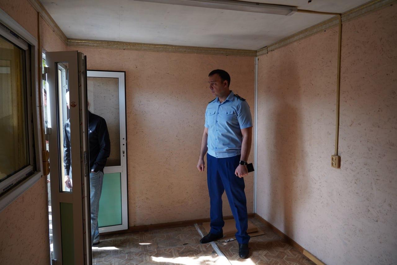 В Хасавюрте демонтировали десятки незаконных торговых объектов