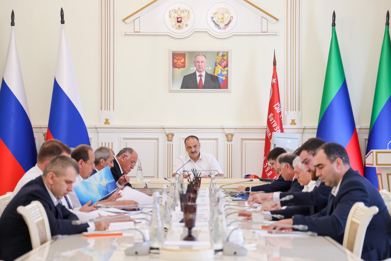 Готовность школ к началу учебного года обсудят под руководством Главы Дагестана