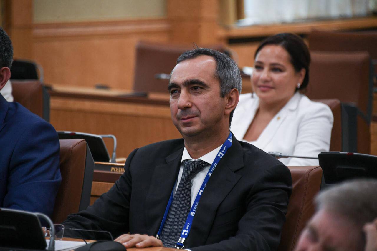 Вице-премьер Дагестана проходит стажировку в Татарстане по программе федерального кадрового резерва