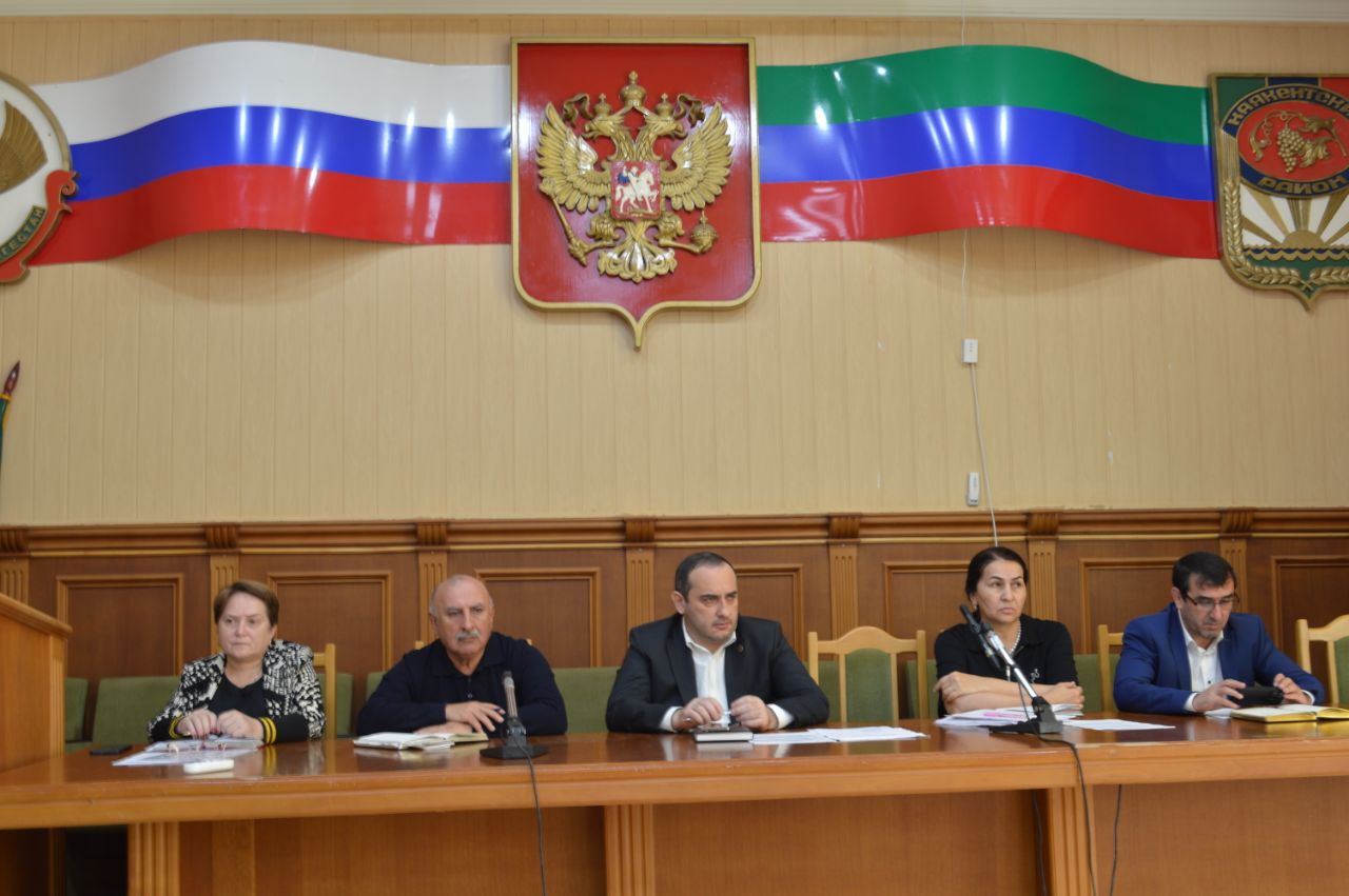 Еженедельное совещание под руководством Магомеда Эльдерханова: итоги и задачи