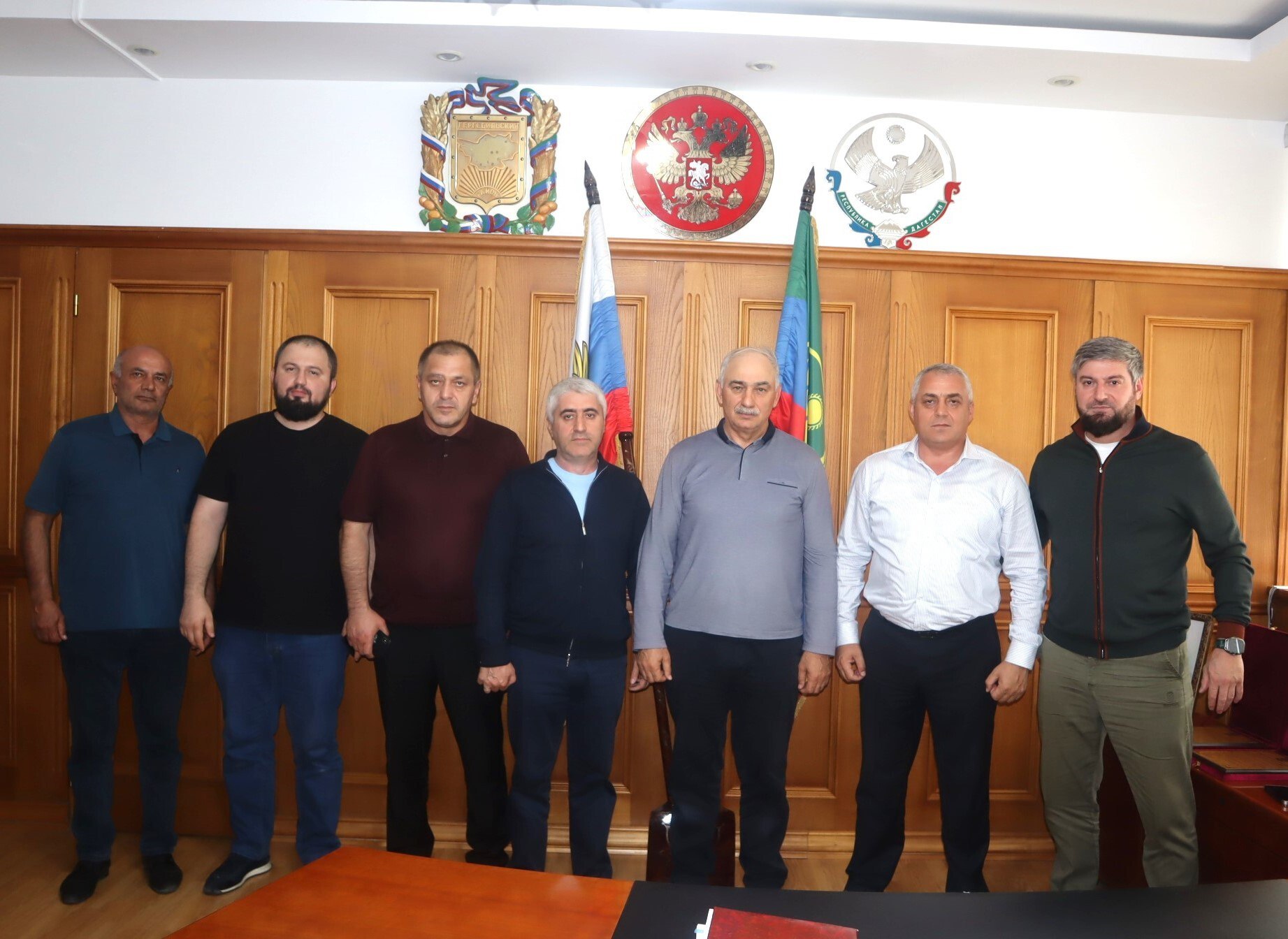 Депутат Джамалудин Нажмудинов встретился с руководством Кикунинского консервного завода