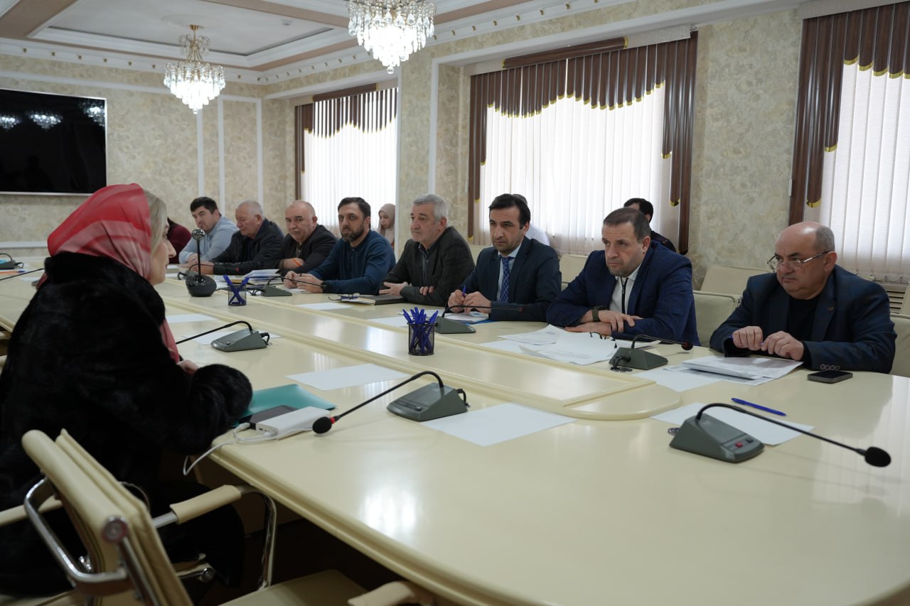 Матери участника СВО оказали помощь в устранении утечки в сети теплоснабжения