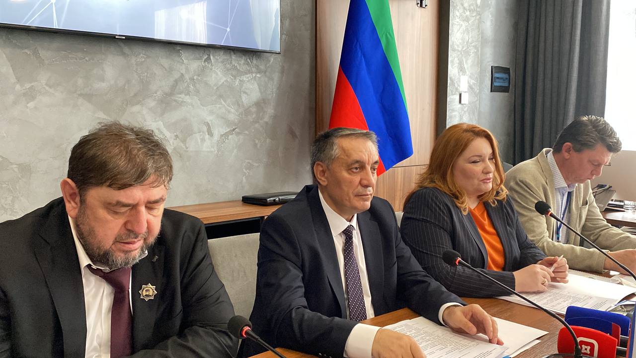 Вопросы финансирования ОМС обсудили на совещании в Дагестане