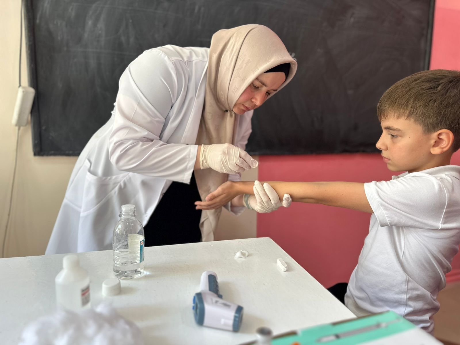 Более половины детей Гергебильского района получили прививки против полиомиелита