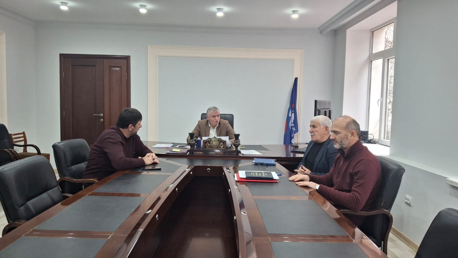 Глава Тляратинского района встретился с участником СВО