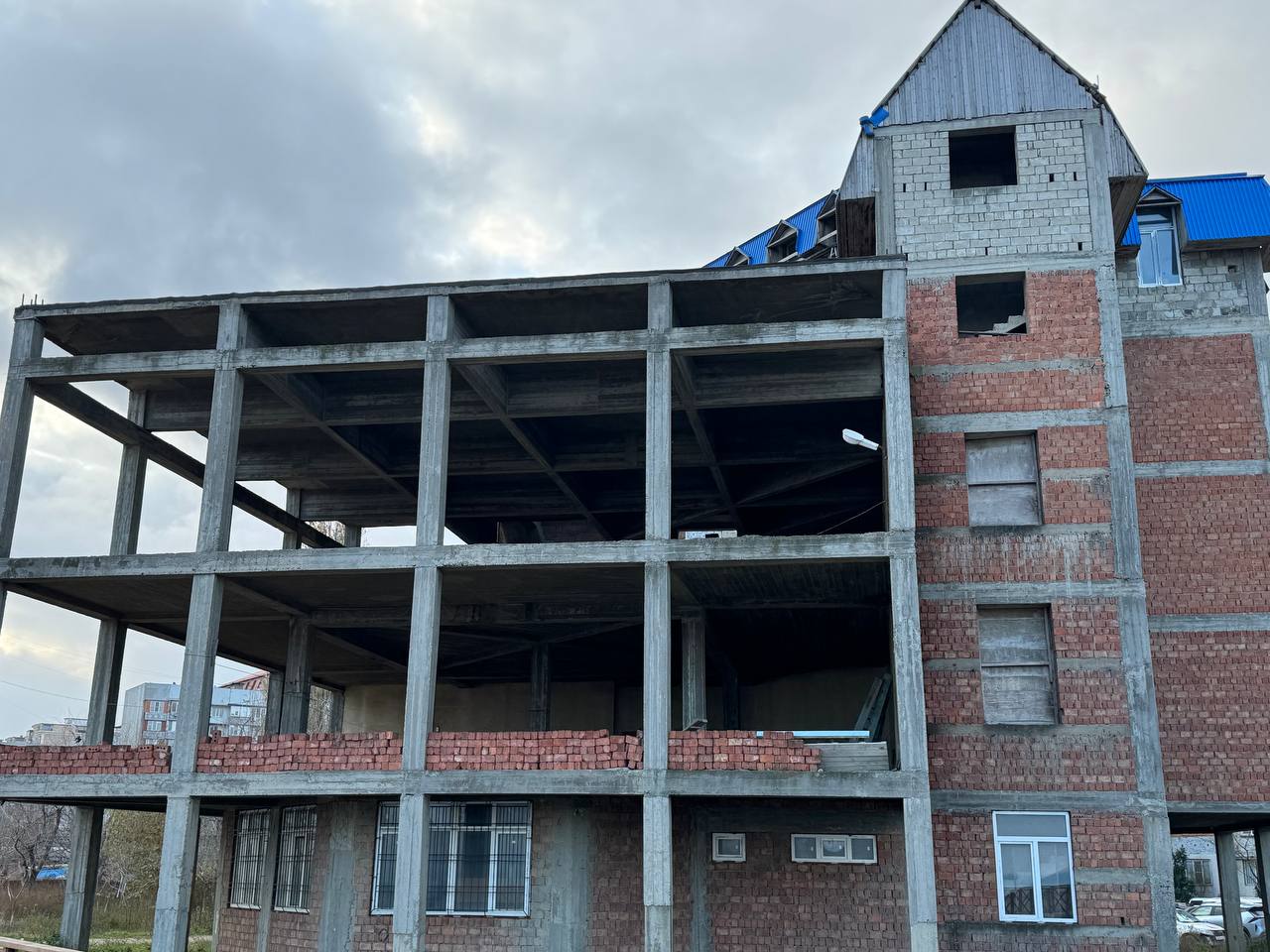 В Дагестане за 2024 год из аварийного жилья расселено более 1000 человек