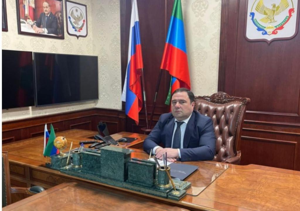 Глава Хасавюртовского района получил благодарственное письмо за отличную службу земляка