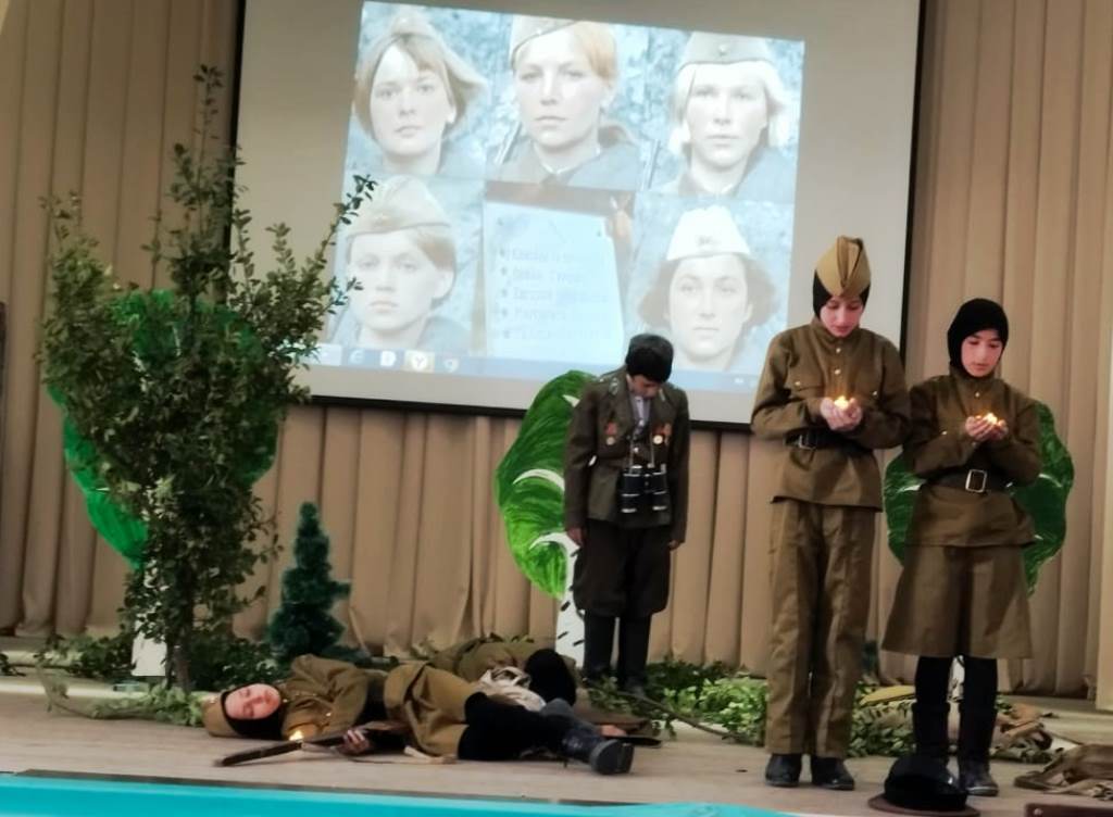 Муниципальный конкурс репертуаров школьных театров завершился в Гунибском районе