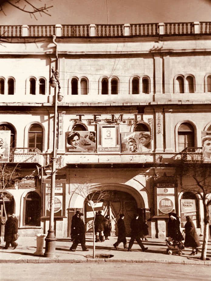 В годы Великой Отечественной войны в Махачкале продолжали работать кинотеатры 