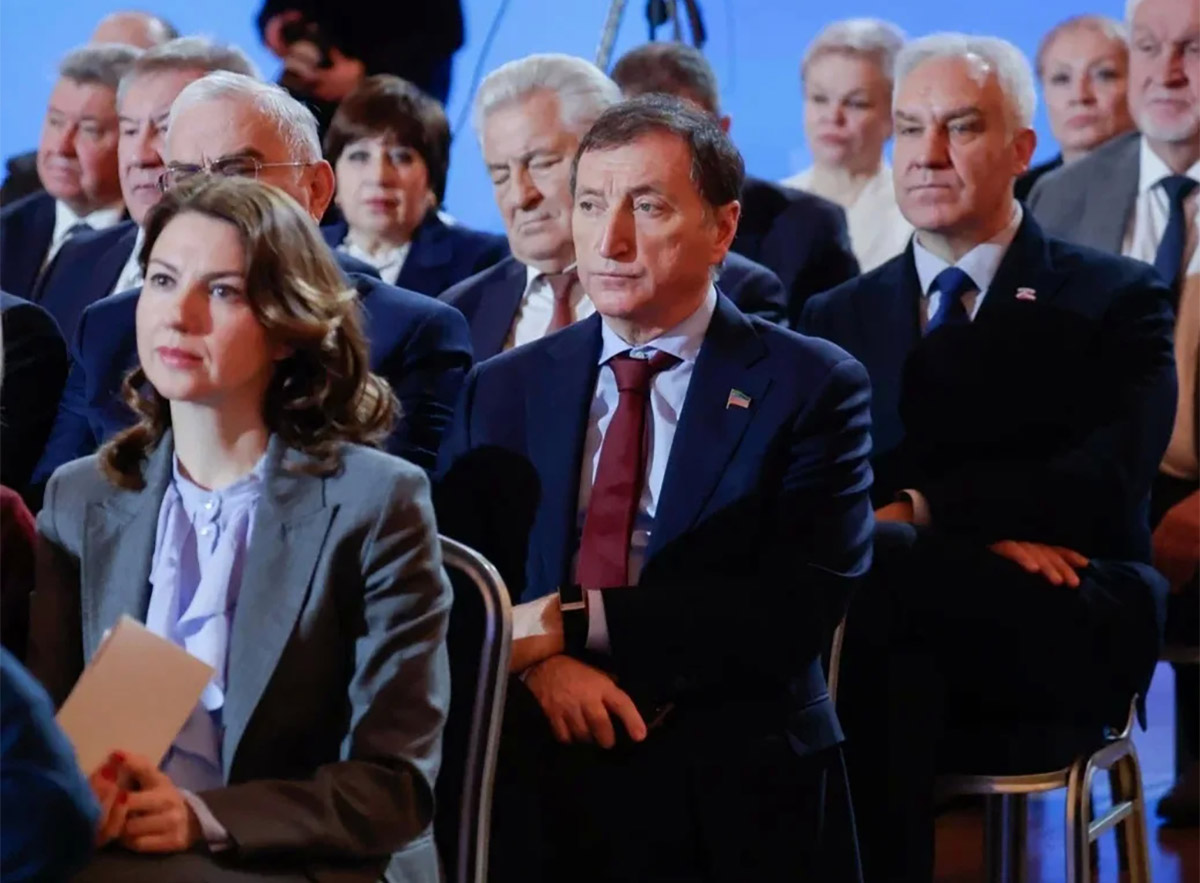 Заур Аскендеров принял участие в заседании президиума Совета законодателей