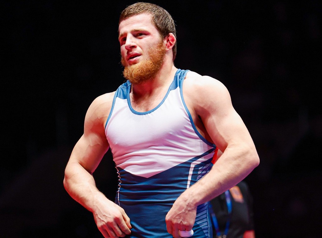 Дагестанские борцы с побед стартовали на Чемпионате Европы