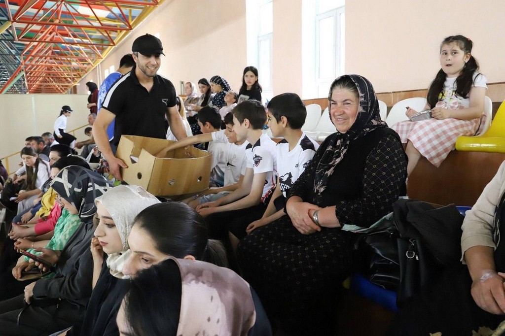 В Табасаранском районе масштабно отметили Международный день защиты детей