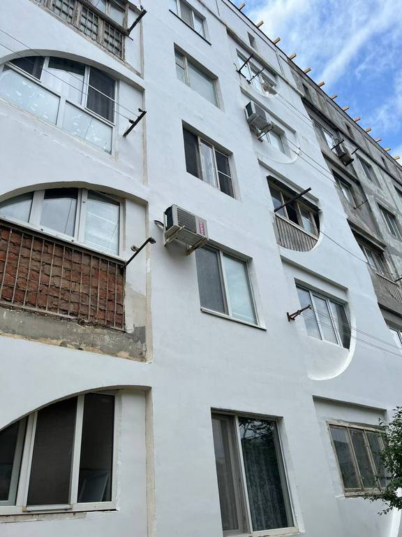 В Каспийске начался капитальный ремонт еще одного многоквартирного дома